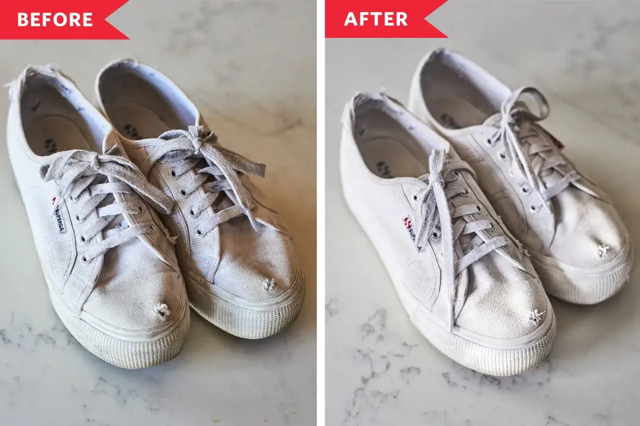 Antes y después de limpiar unos Converse blancos. Muestra cómo limpiar Converse blancos para dejarlos como nuevos.