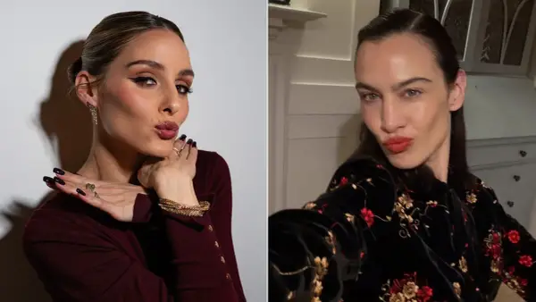 Dos mujeres con peinados media melena, listas para una boda. Una luce un vestido burdeos y la otra un estampado floral.